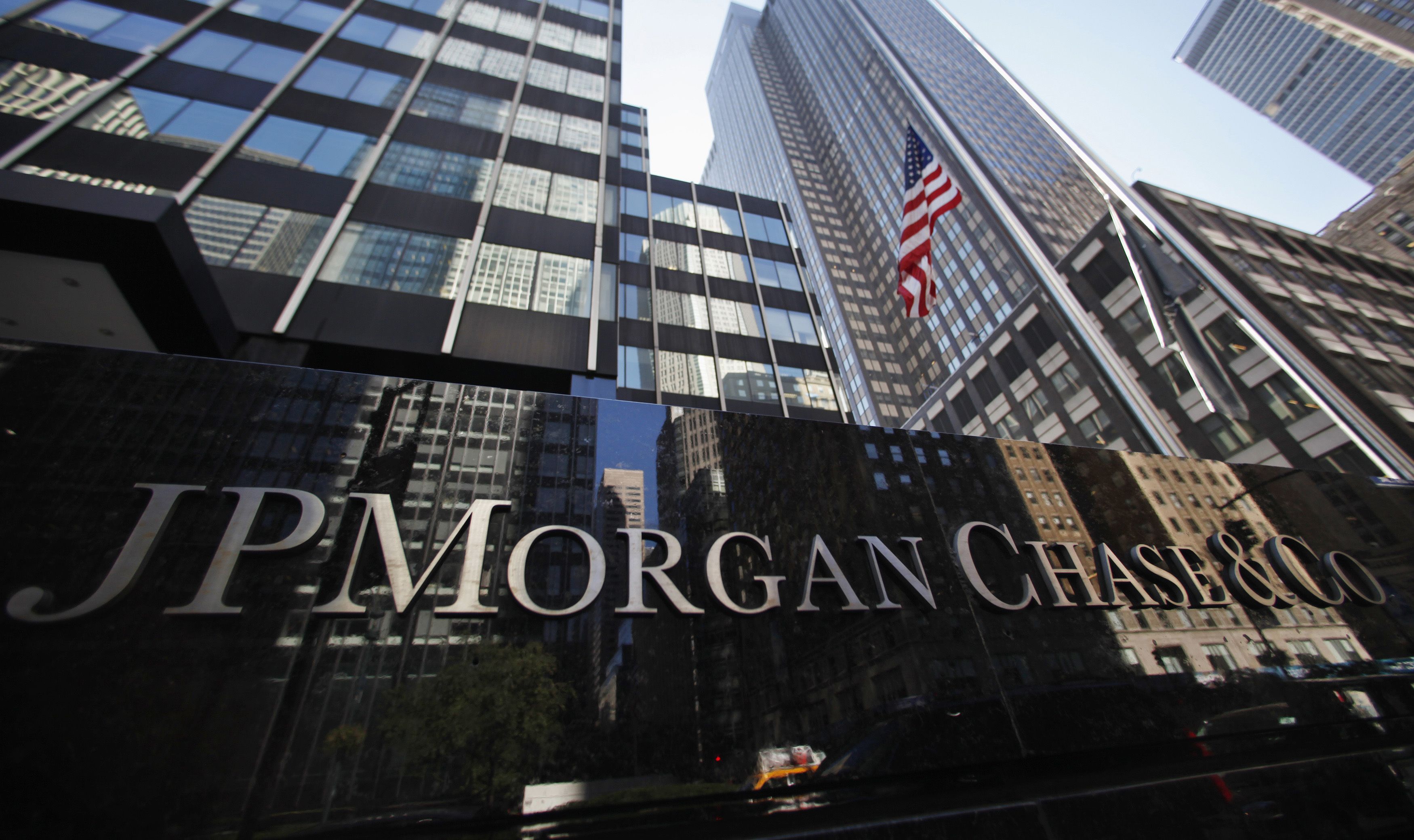 JPMorgan Chase International chairman backs new non-anonymous digital currency