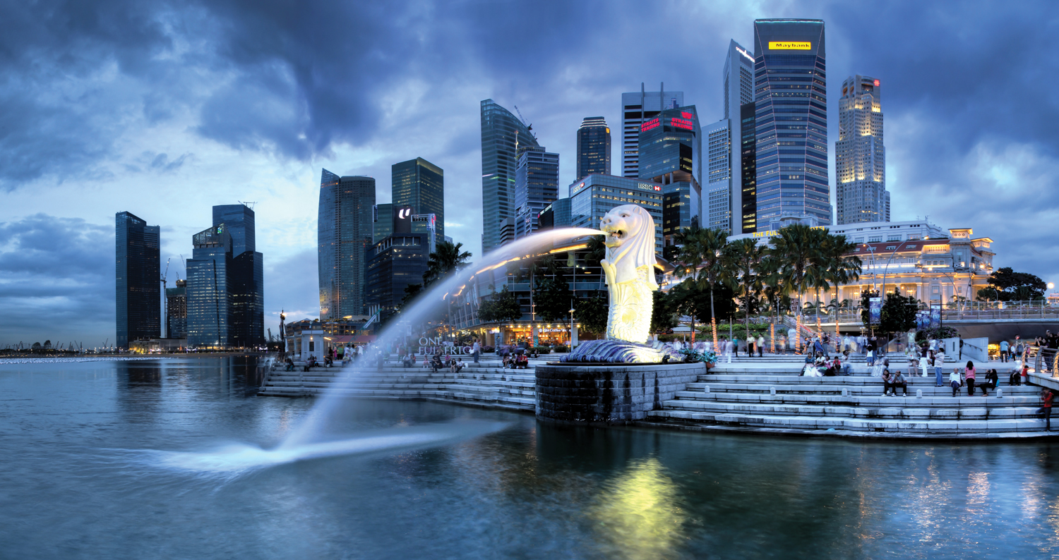 Mobile giants bust into Singapore e-pay market