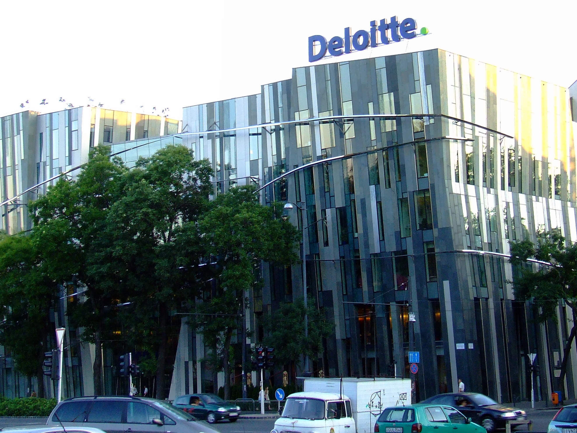 Deloitte just trashed the hype around a $180 billion fintech market