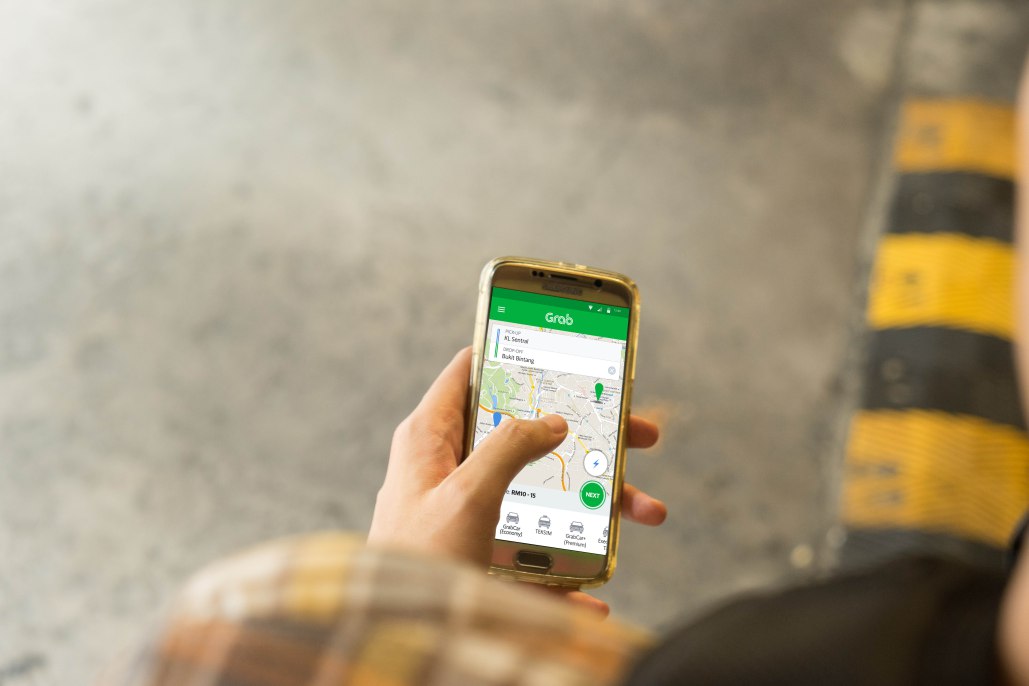 Grab, Uber’s Southeast Asian rival, to seek funds, eyes fintech business