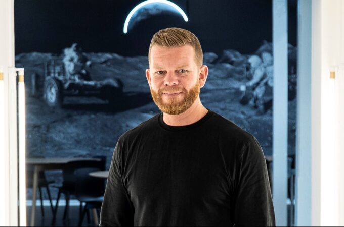 Nordic challenger Lunar opens business and premium subscription service