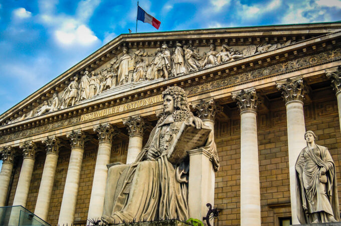 French senators vote to ease crypto licensing regulation